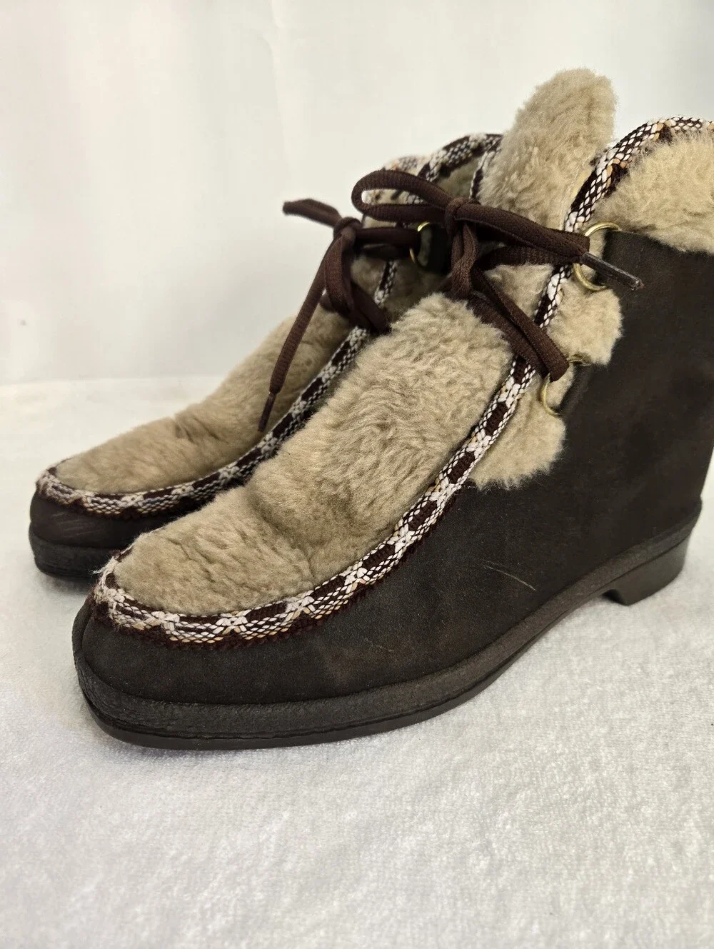 Vintage 70s Snowland Boots Women’s 9 Brown Faux Fur Lace Up Après Ski